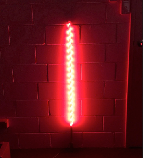 LED سوار حماية بشكل حلزوني - أحمر